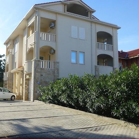 Apartment Adrijana Novalja Kültér fotó