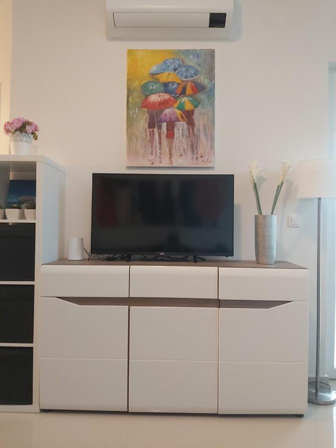 Apartment Adrijana Novalja Kültér fotó