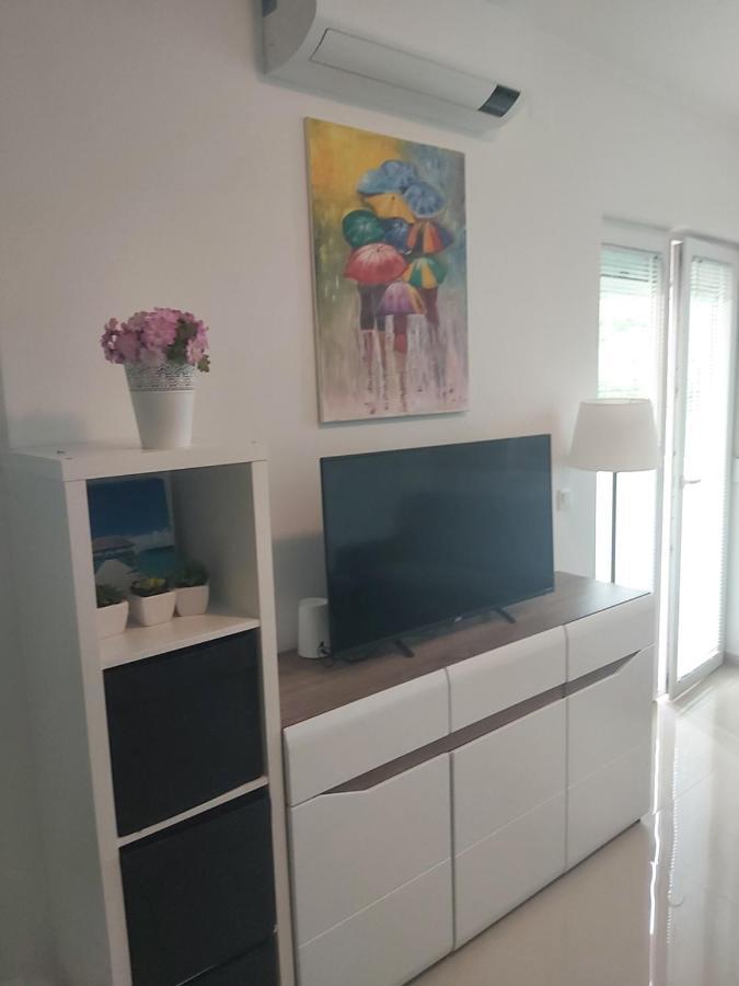 Apartment Adrijana Novalja Kültér fotó