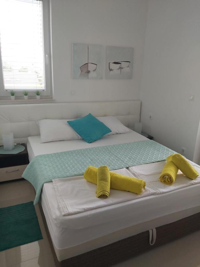 Apartment Adrijana Novalja Kültér fotó