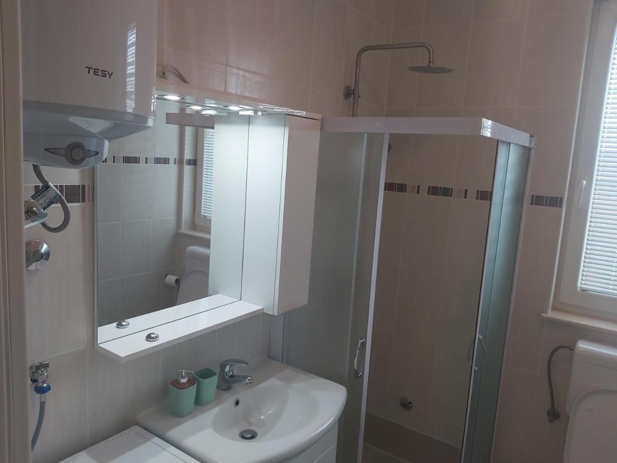 Apartment Adrijana Novalja Kültér fotó